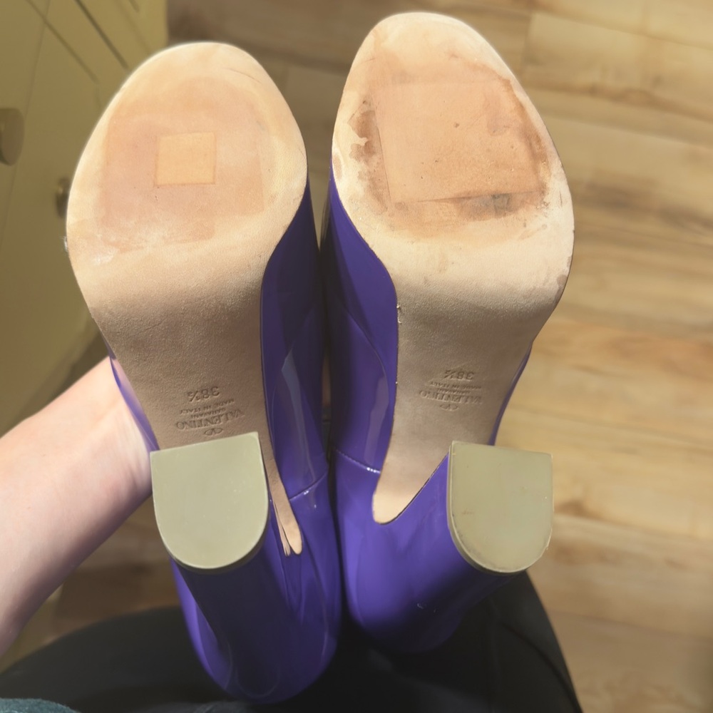 Valentino Garavani Go-155 Violet Pump - Picture 10 of 14